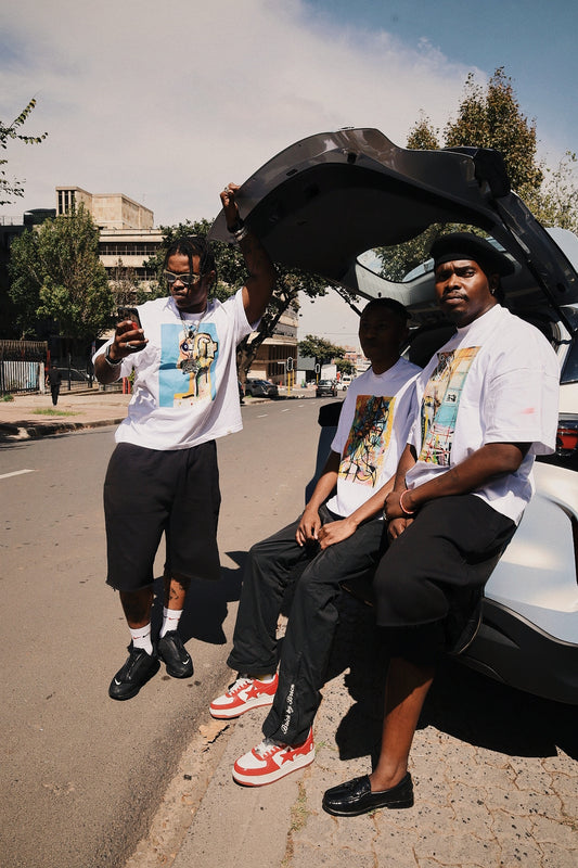 “‘Don’t Be Blue’ t-shirt by Samurai Farai worn during urban photoshoot”